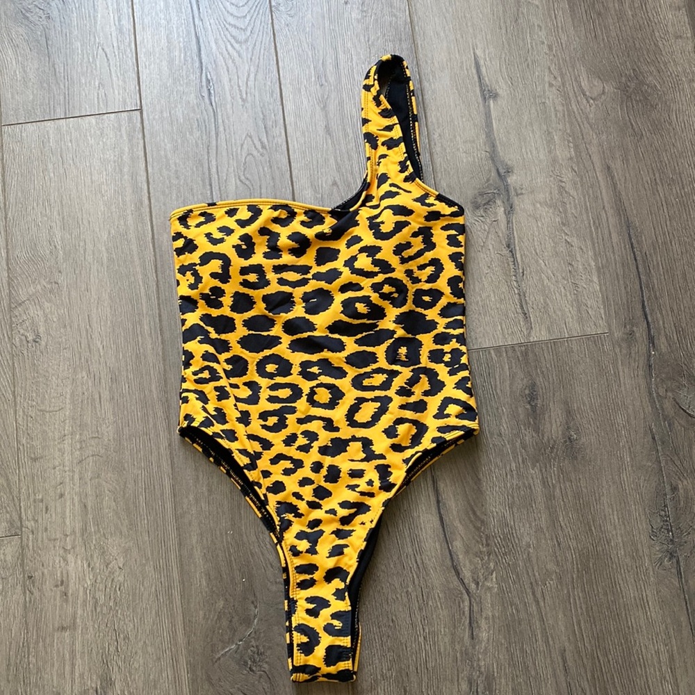 Cheetah Print Single Strap Bathing Suit